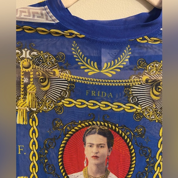 Sheer Frida Khalo Graphic Top - Picture 3 of 3